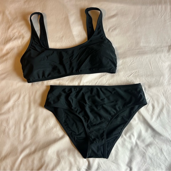 Cupshe Other - Cupshe Black Mid-Rise Bikini – Size Medium